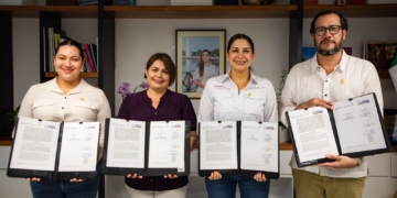 Gobierno de Estefanía Mercado renueva alianza con Unidos por Aitana para respaldar a niñas y niños con cáncer en Playa del Carmen