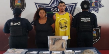 Pareja es detenida con drogas y un arma