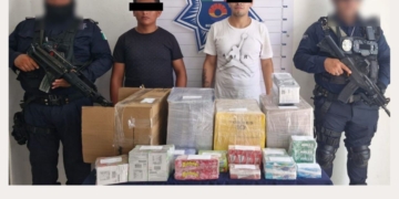 Dos detenidos en Cancún acusados de robo a comercio