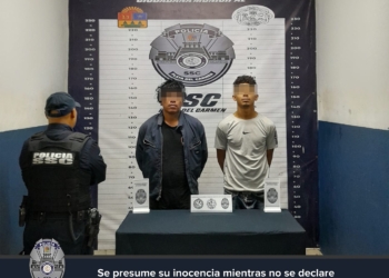 Señalados por extorsión, acaban detenidos por agredir a policías