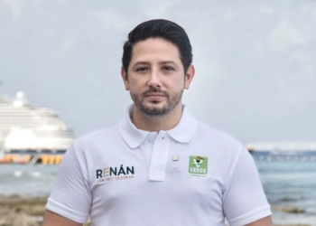 Frenan cuarto muelle en Cozumel; Renán Sánchez destaca victoria del pueblo sobre intereses privados