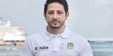 Frenan cuarto muelle en Cozumel; Renán Sánchez destaca victoria del pueblo sobre intereses privados