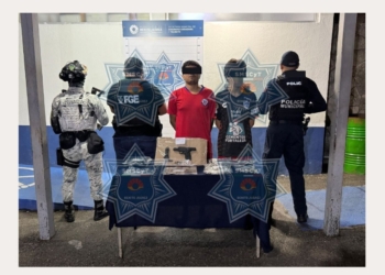Narcomenudistas detenidos en Cancún con arma de fuego