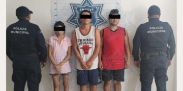 Detenidos dos hombres y una mujer por quebrantar sellos