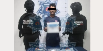 Arrestan a presunto narcomenudista en la colonia La Roca