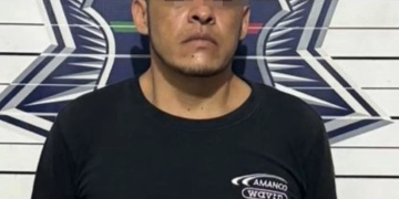 Detenido por conducir una moto con placa sobrepuesta