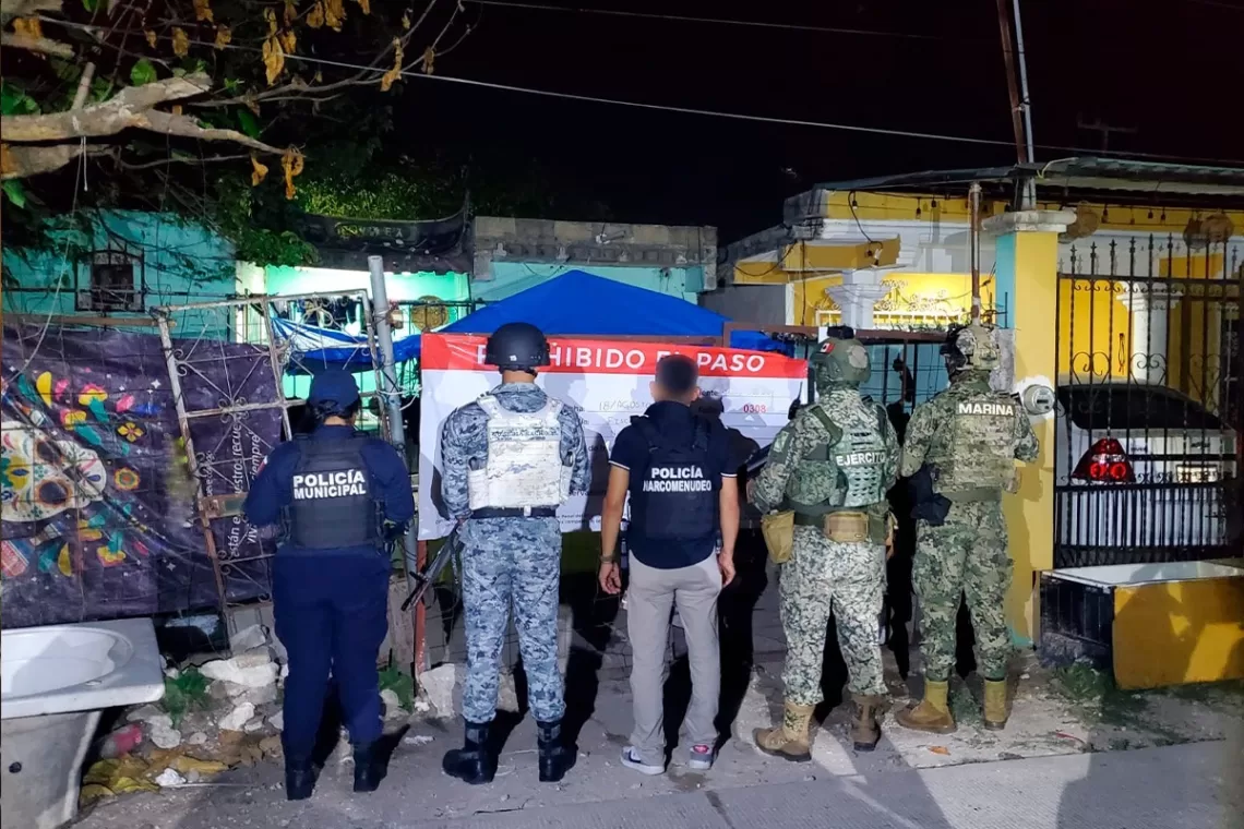 Tres detenidos y droga asegurada tras cateos en Cancún