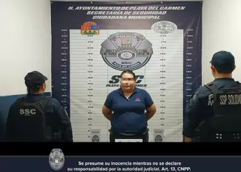 Detenida al volante de un auto robado