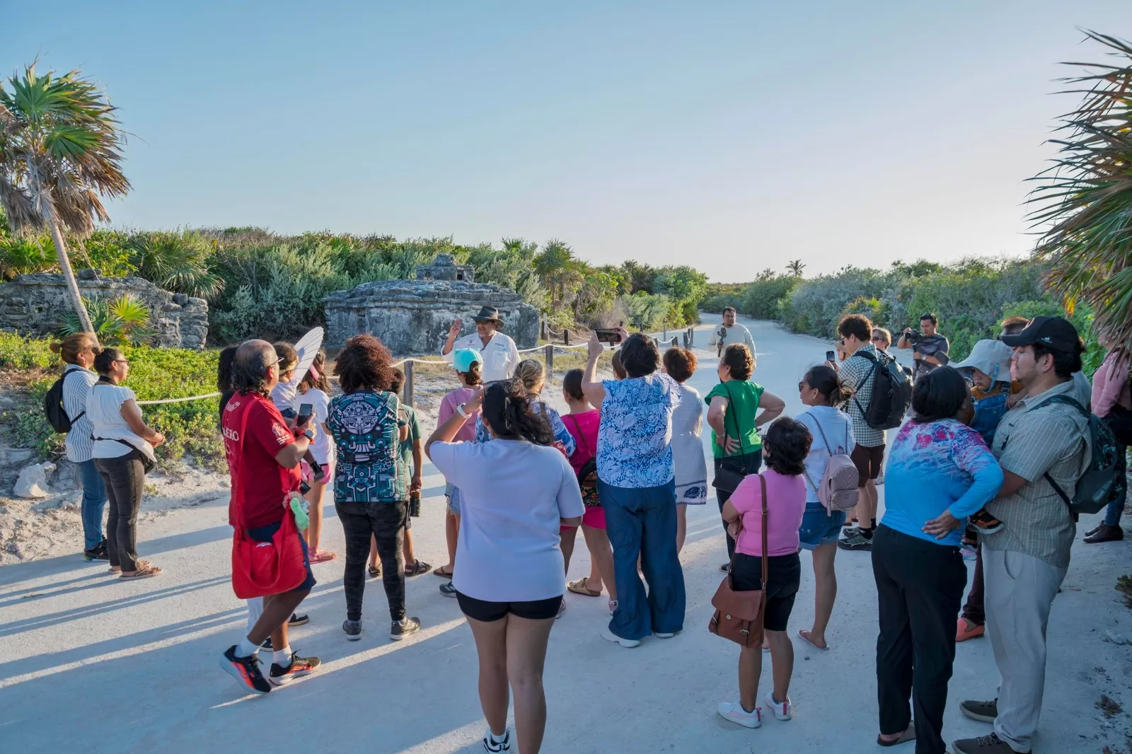 Invitan a vivir en El Caracol de Punta Sur fenómeno arqueoastronómico
