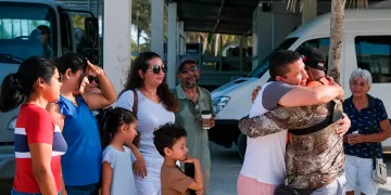 Regresan a Quintana Roo los capitanes desaparecidos en altamar tras rescate