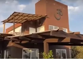 De la vecindad a Tepoztlán: Fernández Noroña estrena residencia millonaria