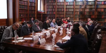 Comisión Presidencial e INE acuerdan grupo permanente para dar seguimiento a la reforma electoral
