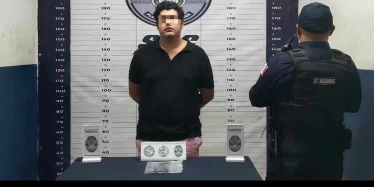 Arrestan a hombre por disturbios y agresiones en Playa del Carmen