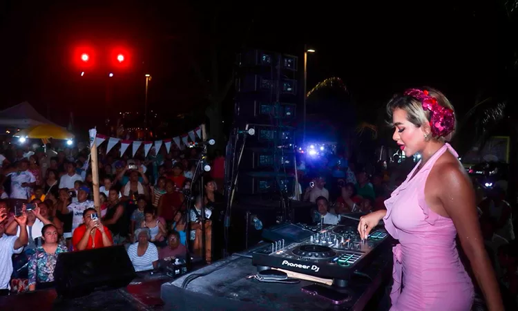 Multitudinario cierre del Primer Festival del Jocho Chetumaleño en Playa del Carmen