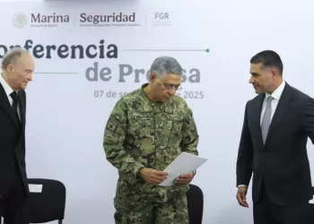 Vicealmirante detenido por huachicol fue denunciado por su propio tío, Rafael Ojeda