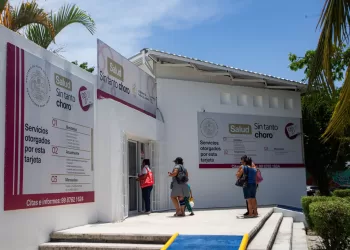 “Salud sin tanto choro” y “Playa llena, corazón contento” han beneficiado ya a miles de familias, destaca Estefanía Mercado