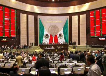 Aprueban diputados oleada de aumentos a impuestos: incrementan cobros a turistas y productos de consumo masivo