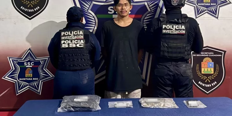 Sorprenden a narcomenudista cuando manipulaba drogas