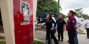 Estefanía Mercado junto al equipo de Protección Civil recorre la ciudad para atender situación por las lluvias