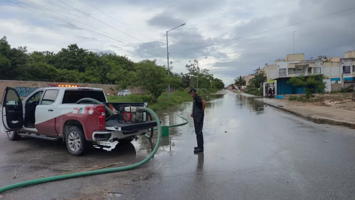 Cancún refuerza acciones preventivas ante lluvias intensas