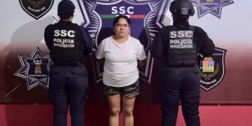 Detienen a mujer señalada por agresión en la Supermanzana 236