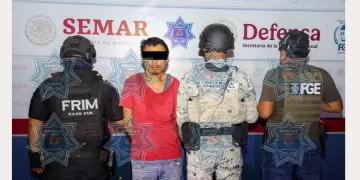 Aprehenden a individuo con cerca de un centenar de dosis de drogas