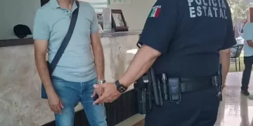 Turista evita extorsión gracias a rápida acción policial