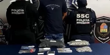 Detienen a presunto narcomenudista con marihuana, cristal y LSD en Cancún