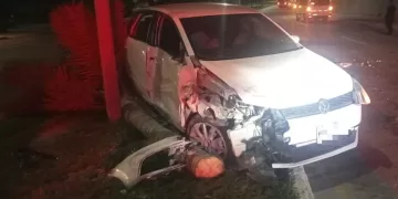 Accidente en el bulevar Kukulcán deja daños materiales