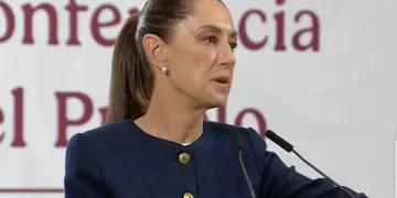 El Partido Acción Nacional realizó este fin de semana en la Ciudad de México el relanzamiento de su imagen, con un nuevo logotipo, colores y eslogan, bajo el lema de iniciar “una nueva era”. El acto, encabezado por su dirigente Jorge Romero, incluyó una marcha del Monumento a la Revolución al Ángel de la Independencia y la presentación de un mensaje centrado en la ciudadanía, con la promesa de apertura a nuevos militantes y el fin de las alianzas electorales tradicionales.