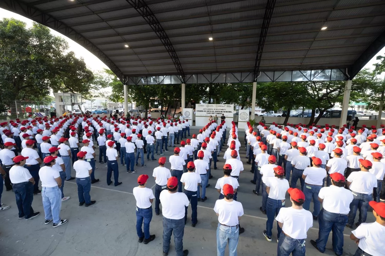 Participan 421 jóvenes en el Sorteo del Servicio Militar en Playa del Carmen