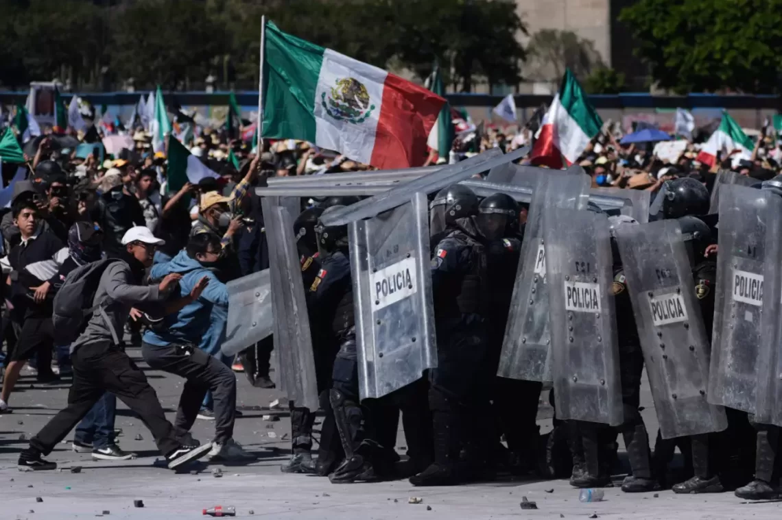 Tensiones políticas tras la primera protesta de la Generación Z contra el Gobierno