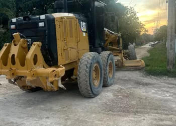 Atiende SEOP solicitudes ciudadanas e inicia trabajos de pavimentación en Carlos A. Madrazo