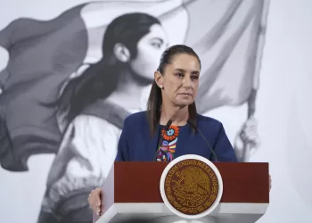 Califica Claudia Sheinbaum como “muy interesante” revelación de presunto contrato entre PAN y Edson Andrade