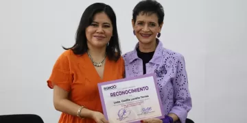 IEQROO presenta el libro: "El deber de la memoria: Del derecho al voto a la paridad de todo"