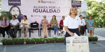 IEQROO refrenda su compromiso con la educación cívica de la juventud quintanarroense