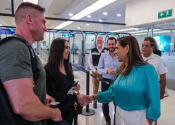 Quintana Roo rompe récord histórico con 766 operaciones aéreas en un solo día, anuncia Mara Lezama