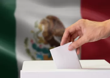A la presidenta le alcanzó el futuro con la reforma electoral