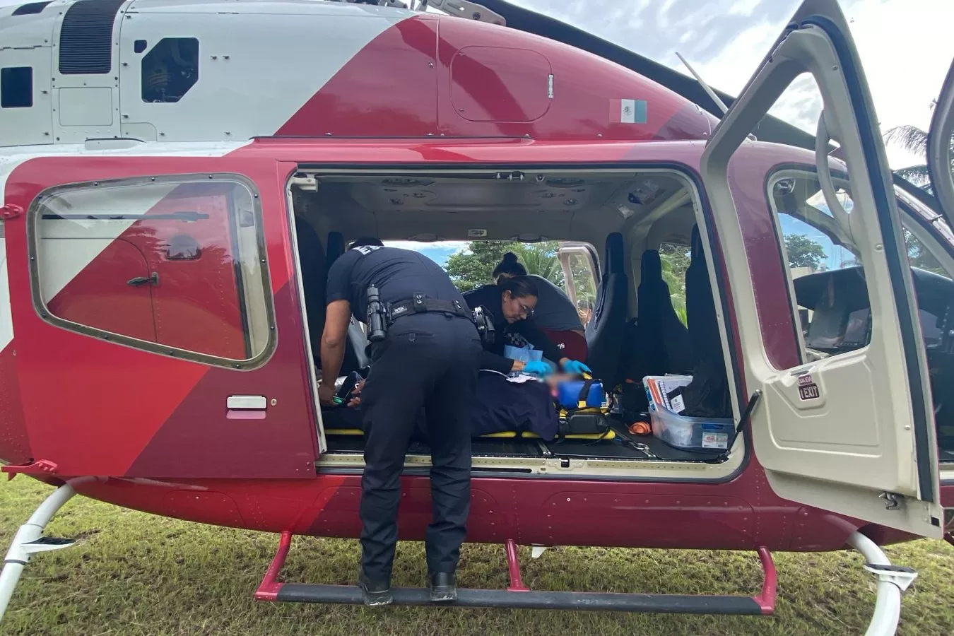 Con un helicóptero trasladan de emergencia a una menor en Punta Allen