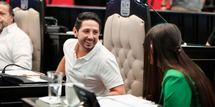 Congreso aprueba presupuesto sin nuevos impuestos