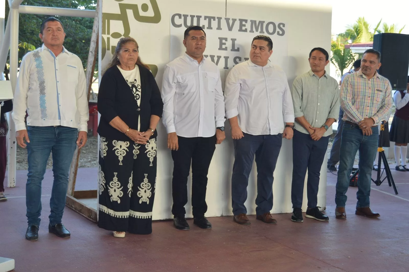 Gobierno de Estefanía Mercado fortalece la formación cívica en escuelas públicas con el programa “Cultivemos el Civismo”