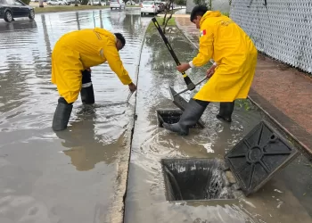 Gobierno de Estefanía Mercado activa “Operativo Tormenta” y ejecuta acciones preventivas y de recuperación tras lluvias en Playa del Carmen