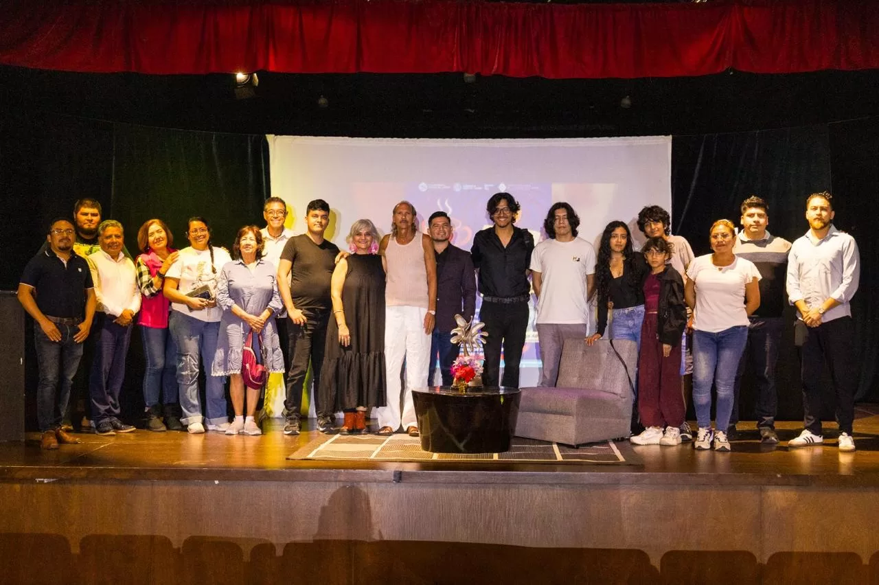 Vuelve “Noche de Café y Poesía” 2026 a Playa del Carmen, con el poeta Raúl Ortega Alfonso como invitado