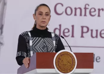 Claudia Sheinbaum sale en defensa de los "ministros del pueblo", tras escándalo por camionetas
