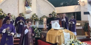 Entre misas y cantos de su tierra natal, Cancún despide a Mons. Pedro Pablo Elizondo