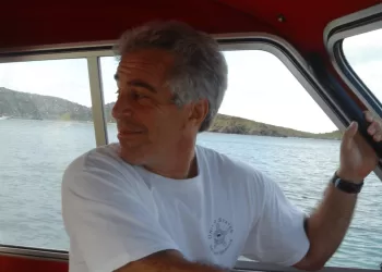 De París a Cancún, una de las rutas preferidas de Jeffrey Epstein en sus operaciones