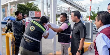 Clausuran dos estacionamientos en Cancún por irregularidades