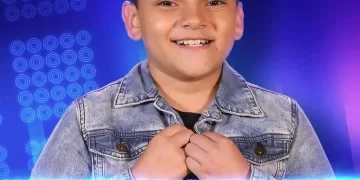 "Pido un aplauso para el amor", una voz joven cantando desde el corazón