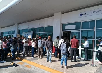 SAT advierte multas por exigir Constancia de Situación Fiscal