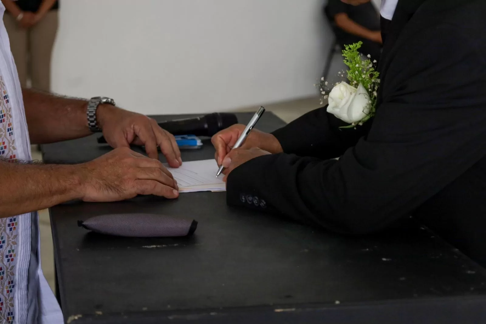 Bodas tras rejas en Cozumel: cinco internos formalizan unión en penal